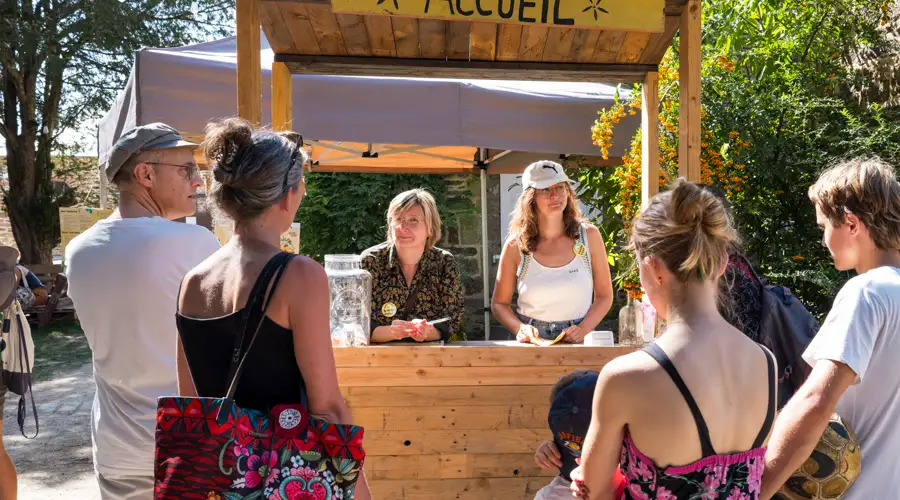 photo des bénévoles de la Basse cour