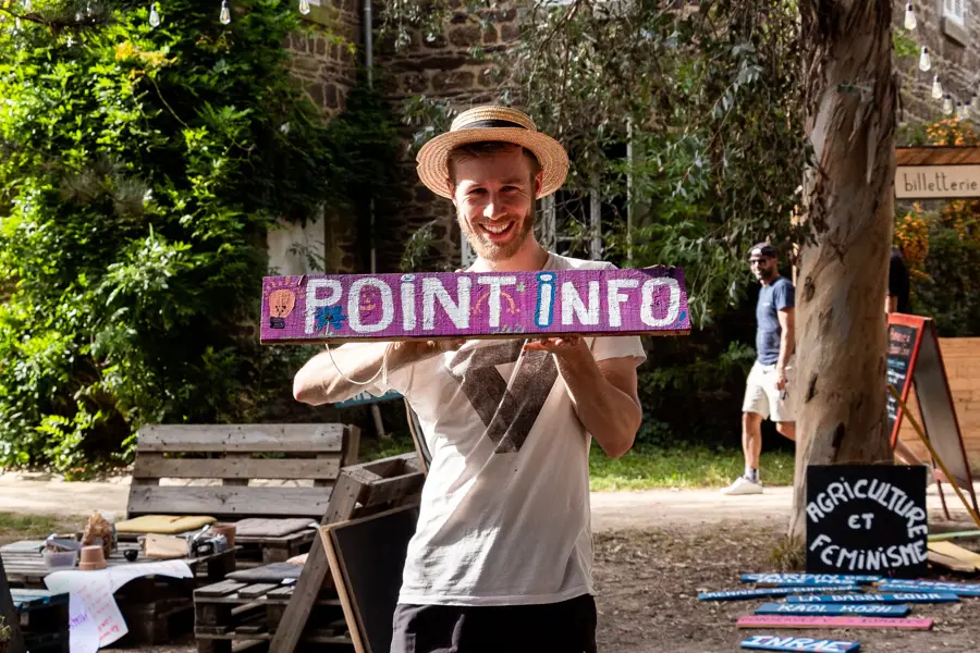 photo des bénévoles de la Basse cour